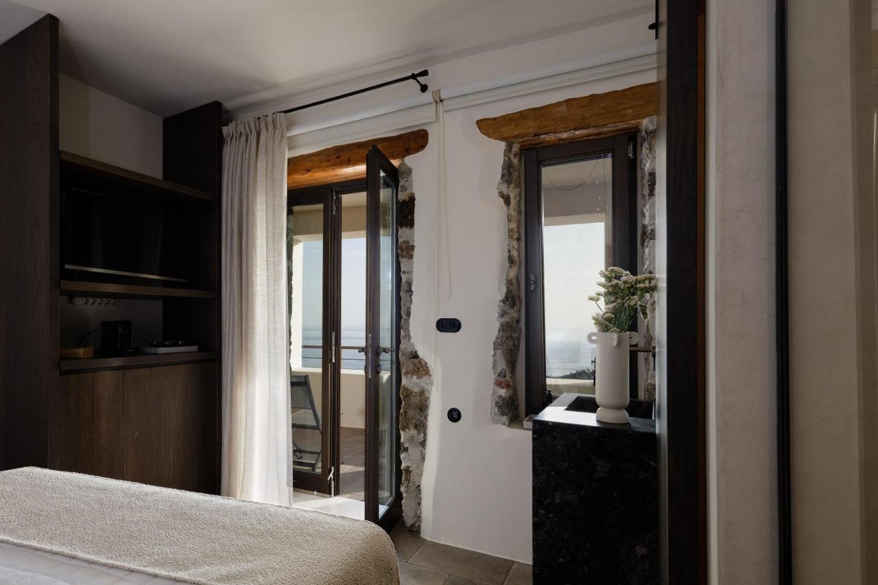 Fedra Suites 플라키아스 외부 사진